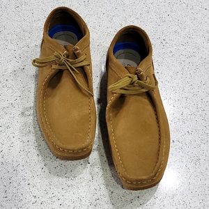 Clarks Tan Suede Oxfords